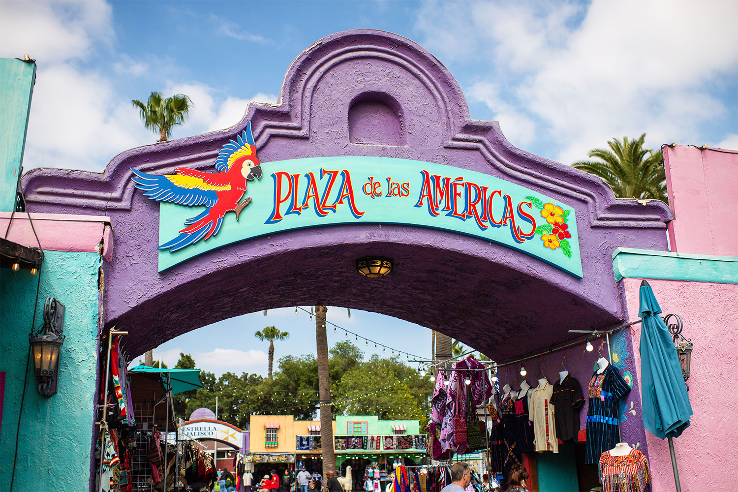 Read more about the article Plaza de las Americas